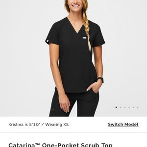 Black Figs Size Small Scrub Set